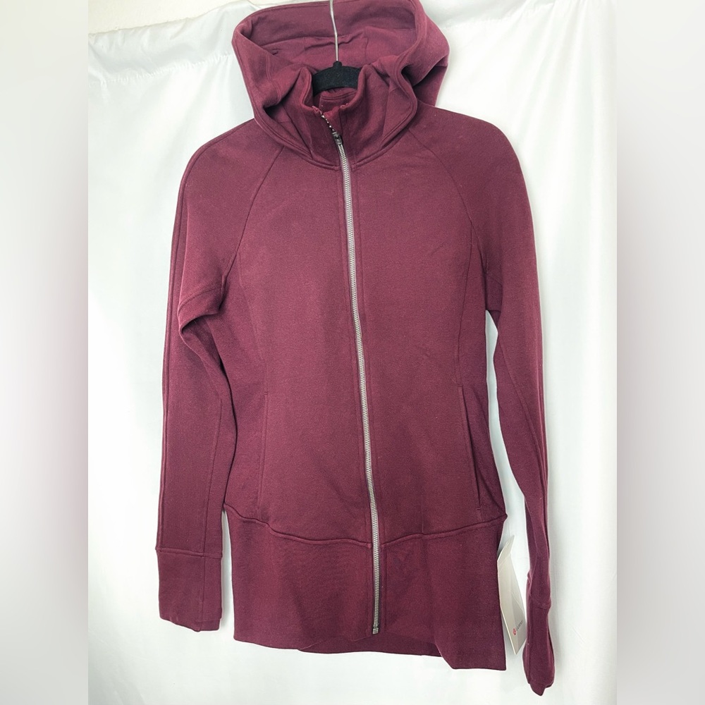 Lululemon Radiant Jacket Hooded CASSIS Size 6 Wine Burgundy Cozy Zip up nwt